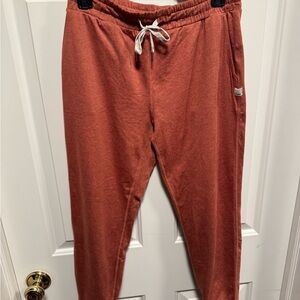 Vuori Women’s Rust Joggers
